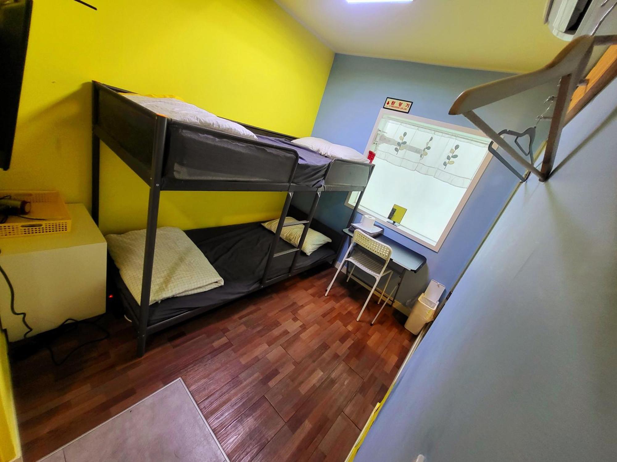 24 Guesthouse Sinchon Avenue 서울특별시 외부 사진